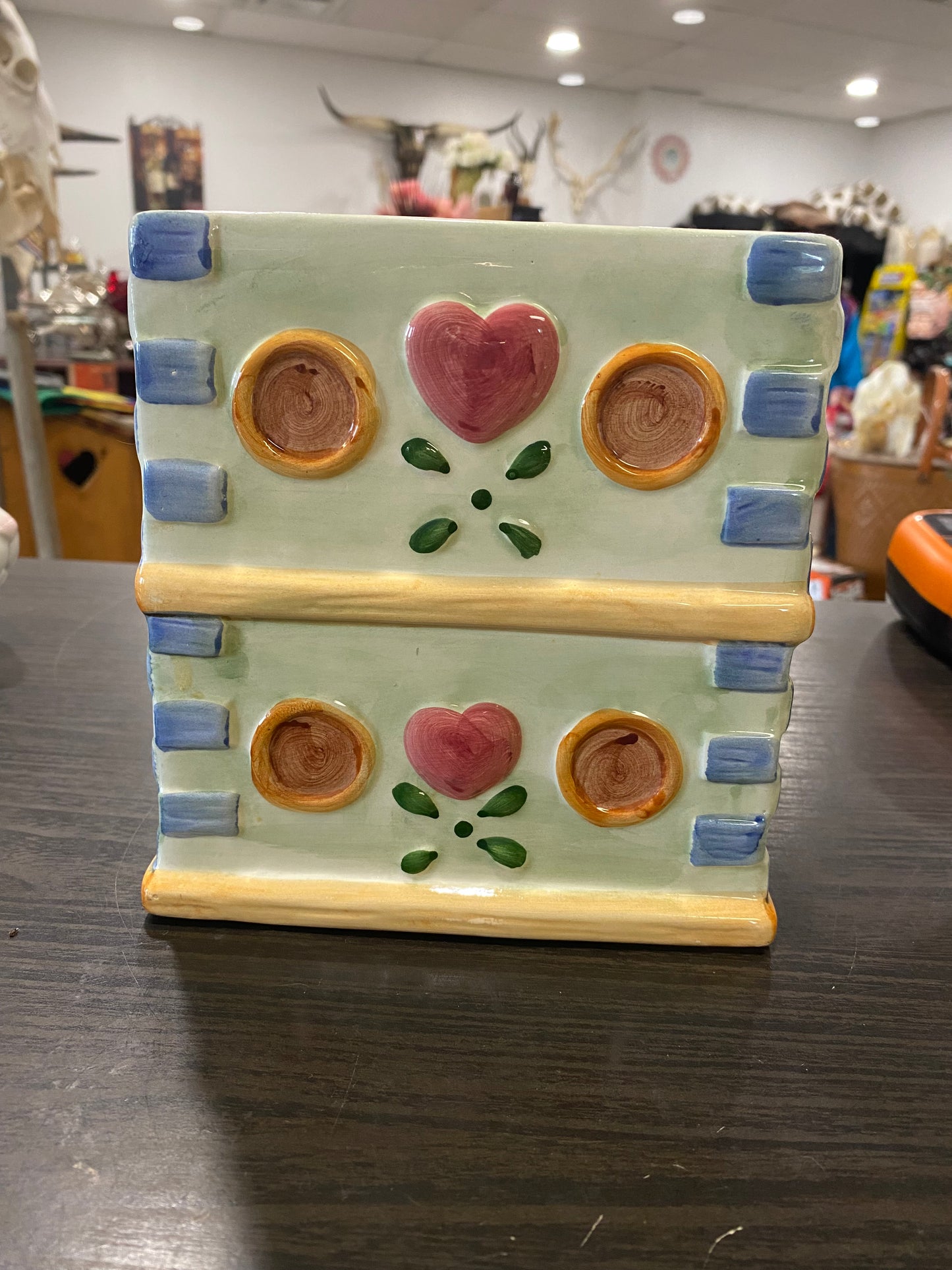 (959) Box With Bird and Flowers