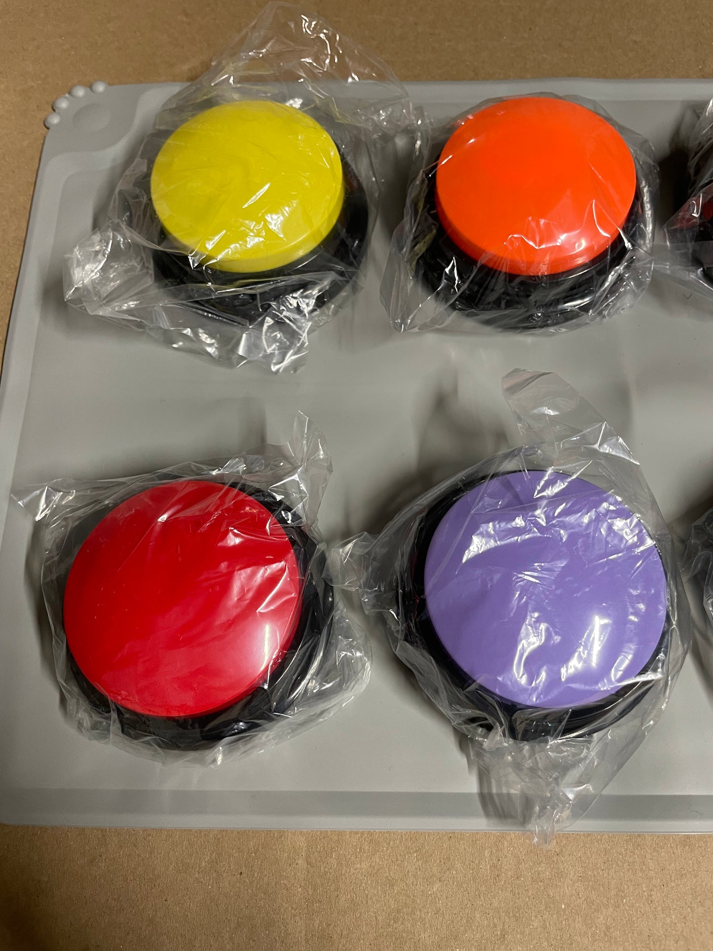 8 Dog buttons for Communication/Training Toy plus rubber mat (055)