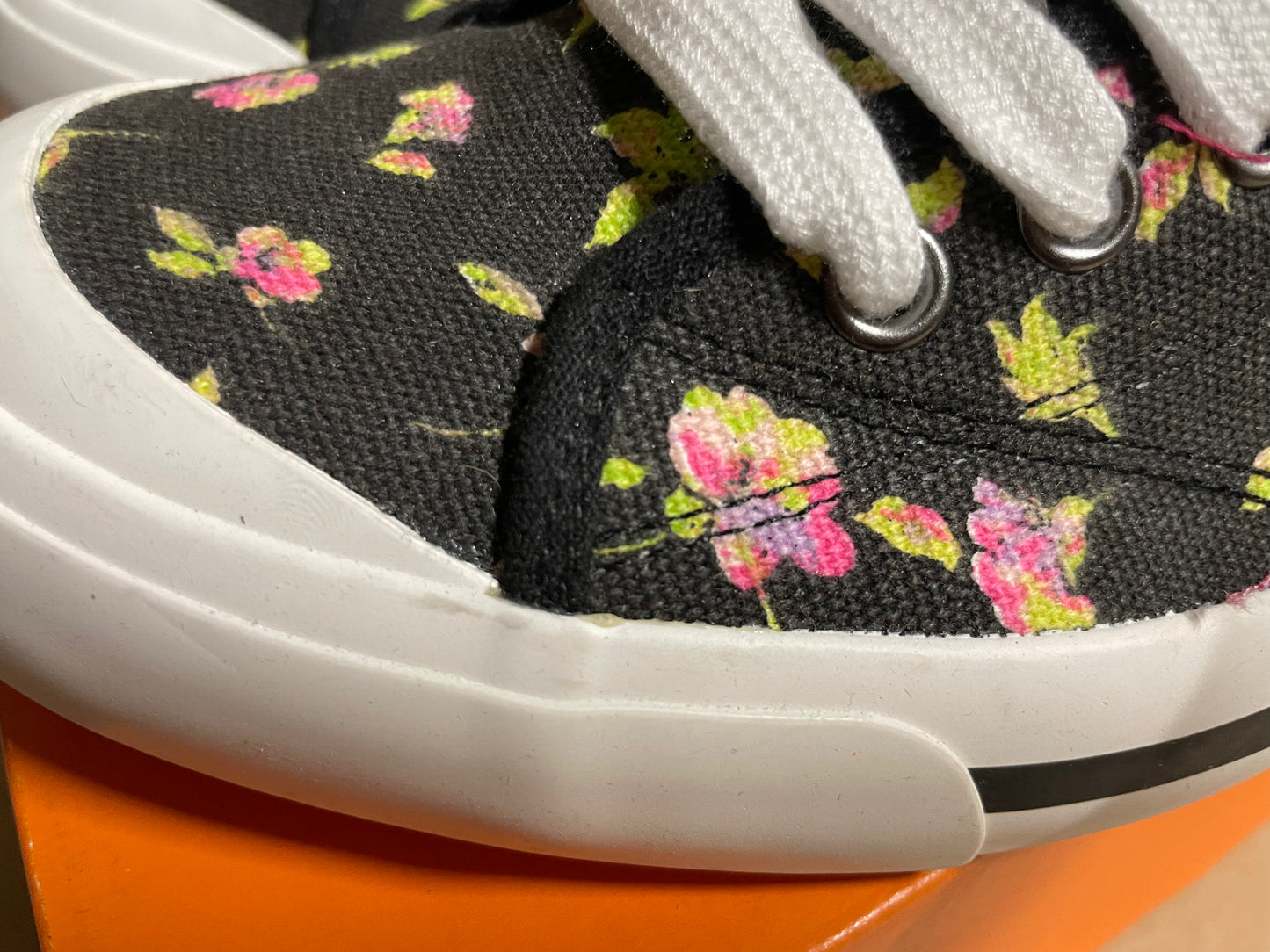 Rocket Dog floral women’s shoes s(086)