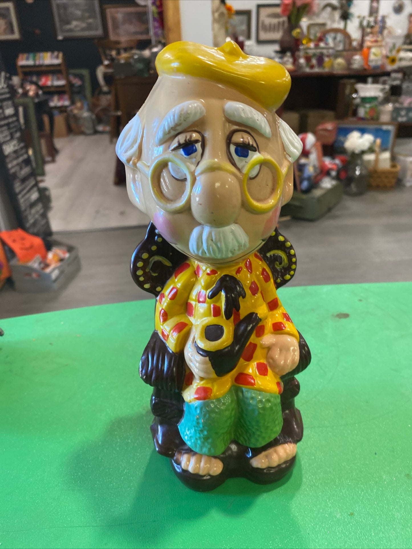 (2097) booth #282 old man bank