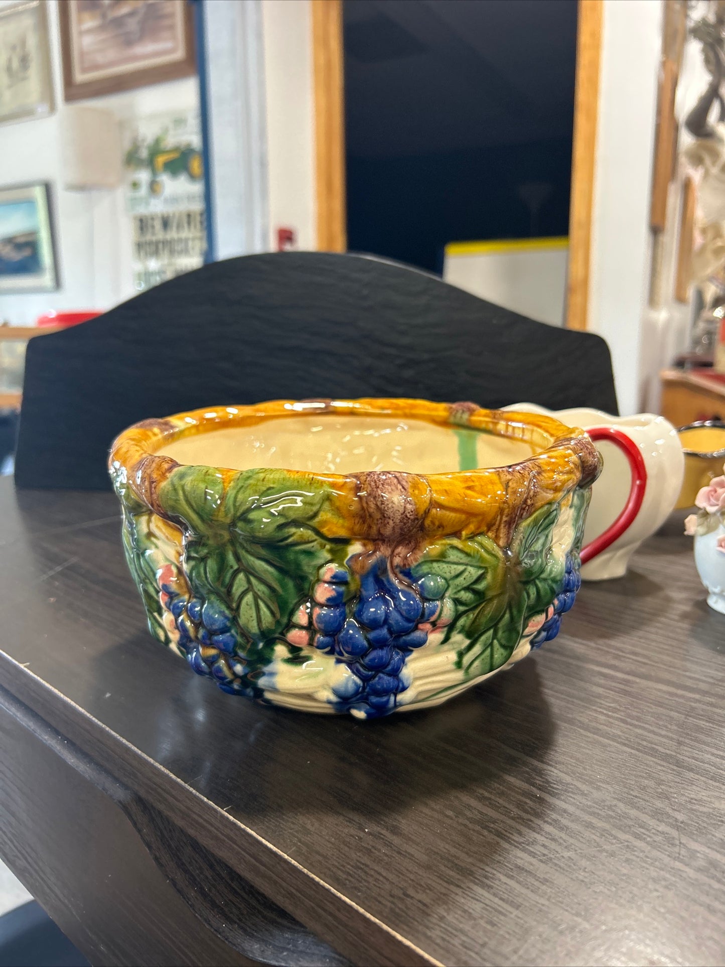 (428) Vintage Majolica PLANTER Grapes Leaves Vines Drip Glaze Italy Yellow Blue