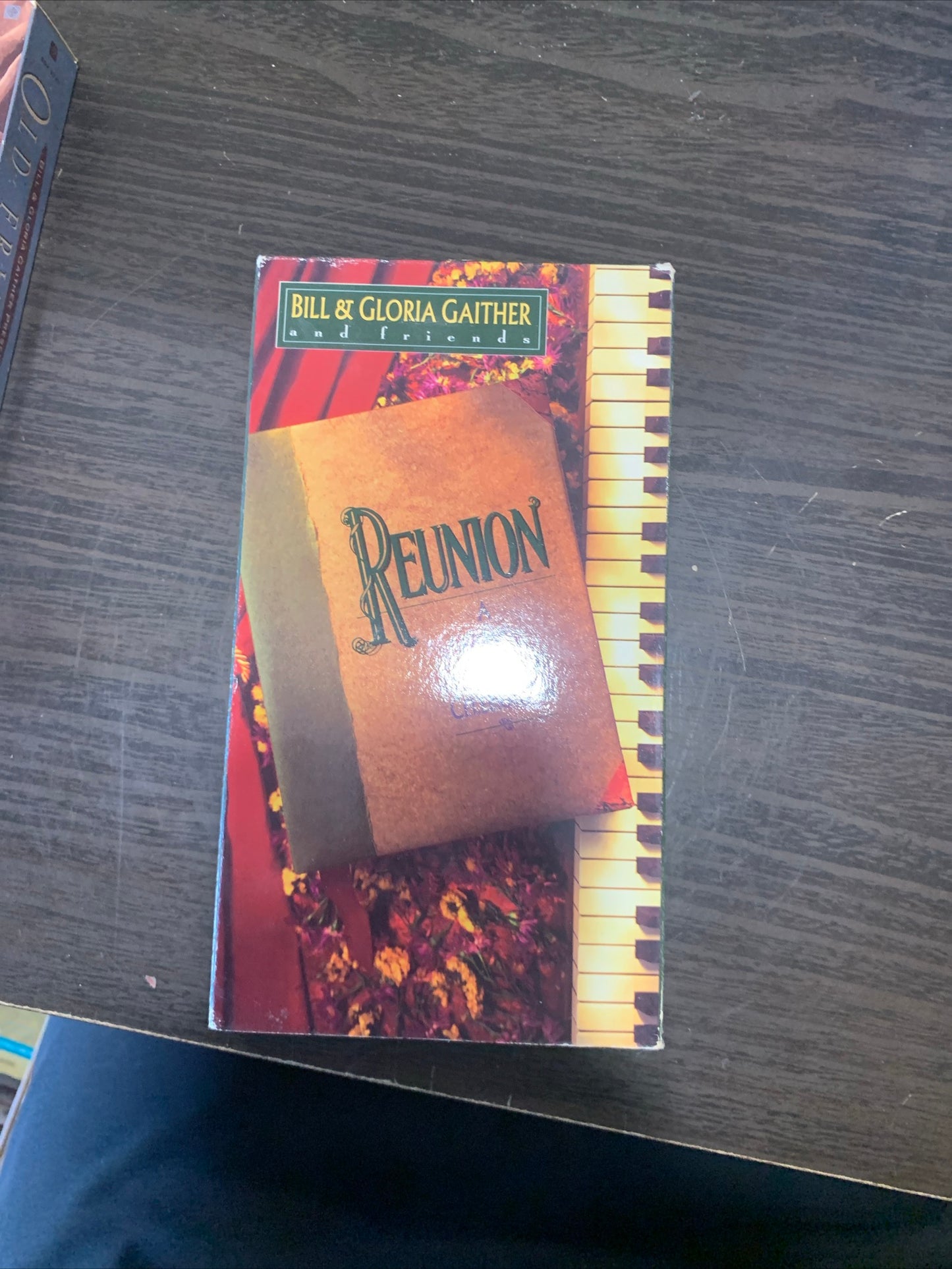 (1056) reunion vhs
