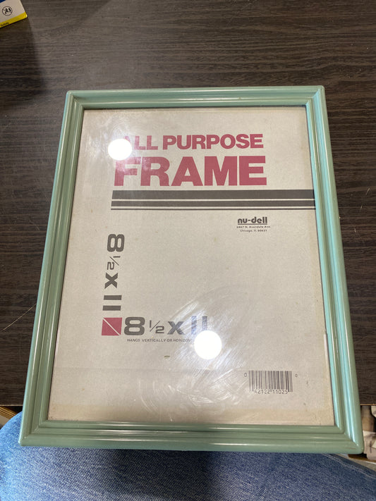 (1158) 8 1/2x11 Frame