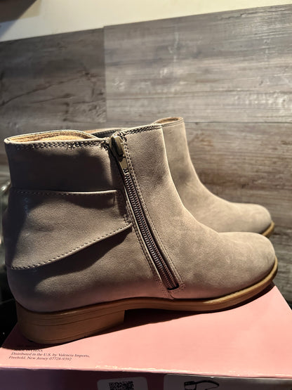 Rachel Shoes-Fae Taupe -011