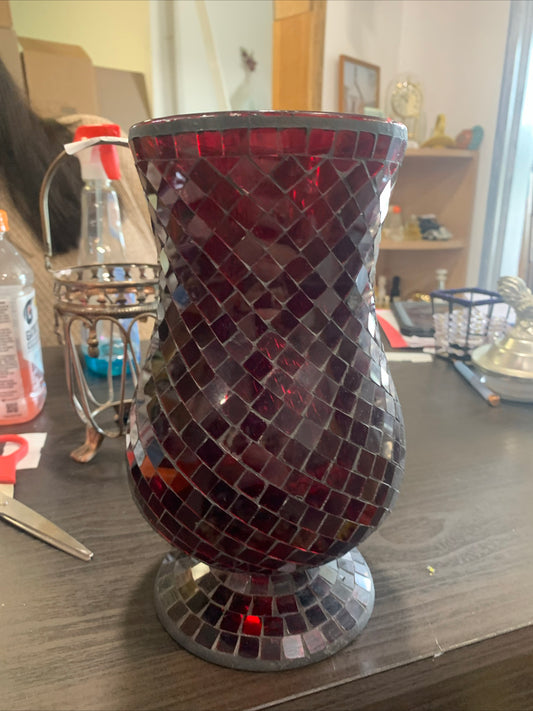 (1148) red mosaic vase