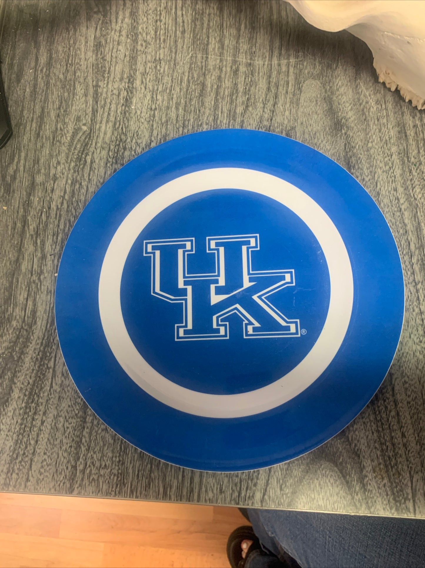 (2083) Kentucky university plate